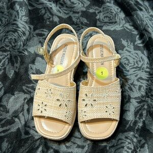 Kids Steve Madden Sandals 🌼